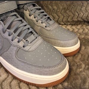 Nike AF1 Air Force 1Hi Premium